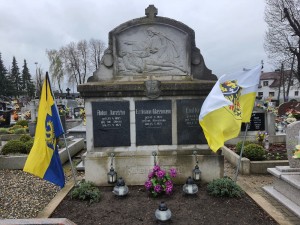 Denkmal für die gefallenen Aufständischen in Kranowitz / Pomnik poległych powstańców w Krzanowicach. Foto: Bernard Gaida.  B
