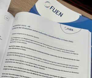 Rezolucja FUEN przeciwko dyskryminacji mniejszości niemieckiej w&nbsp;Polsce