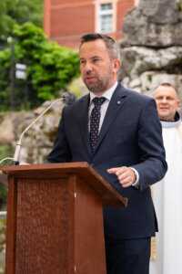 Pielgrzymka Mniejszości na&nbsp;Górę św.&nbsp;Anny – przemówienie Przewodniczącego ZNSSK Rafała Bartka